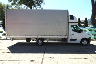 11-paletowe Renault Master – sama skrzynia ma długość 5,8 metra