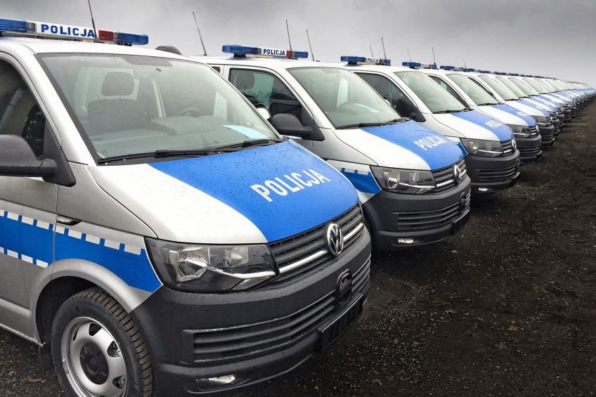 VW Transporter T6 2.0 TSI – 100 radiowozów dla polskiej policji
