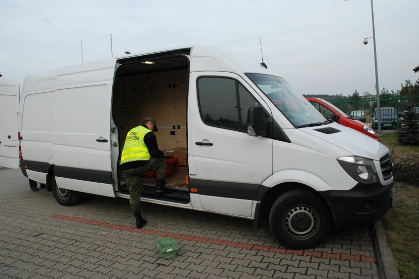 Skradziony w Niemczech Sprinter przewoził skradzioną elektronikę