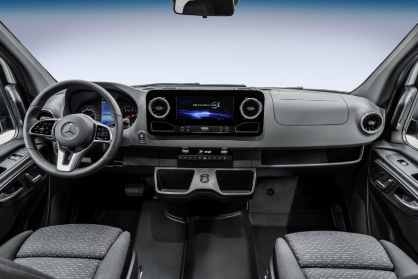 Mercedes Sprinter III Deska Rozdzielcza Na Oficjalnych Zdj ciach