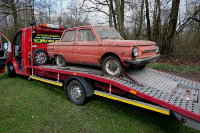 Cza przekludzić auto? Usługi autolawetą w śląskiej gwarze