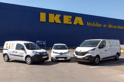 Dostawcze Renault pod sklepami IKEA – wypożyczalnia na smartfona