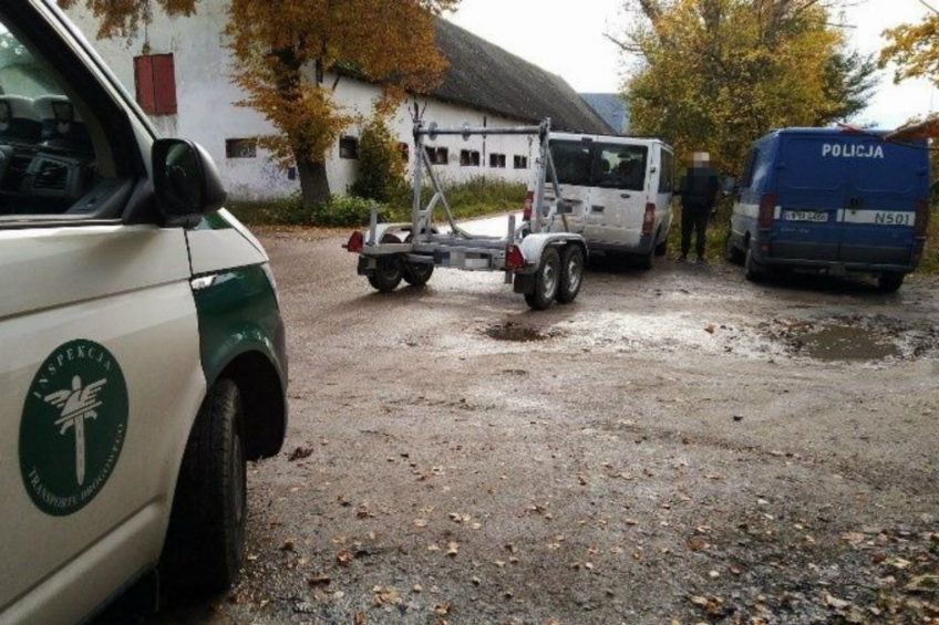 Transit ze skradzioną przyczepką na S6. Wpadł bo jechał bez ViaTOLL-a