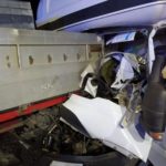 Na DK 94 Iveco Daily wjechało w naczepę – ranny kierowca busa