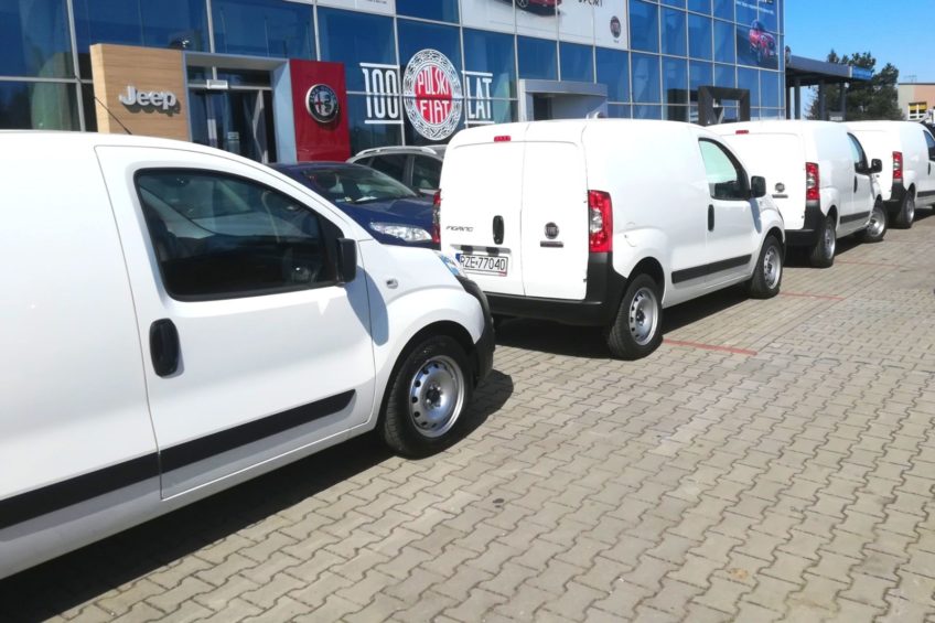 Fiaty Fiorino dla rzeszowskiego sanepidu – będą wozić próbki do badań