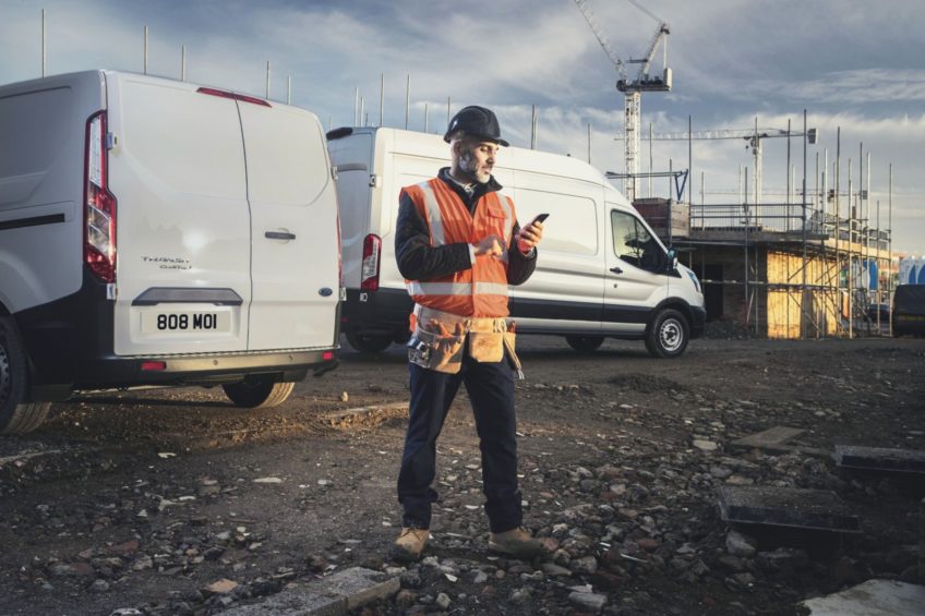 Modem FordPass Connect standardem w modelach Transit i Ranger