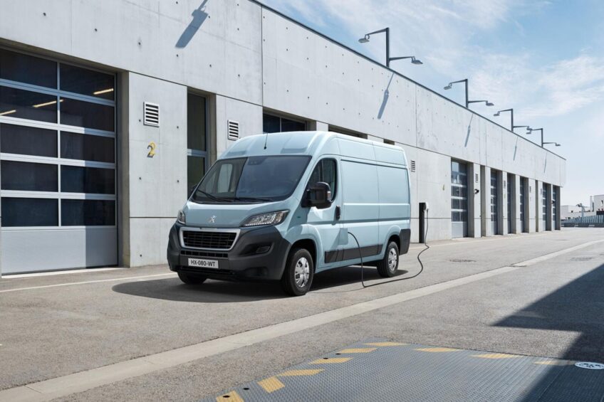 Peugeot e-BOXER z zasięgiem do 340 km – w ofercie już w 2020 roku