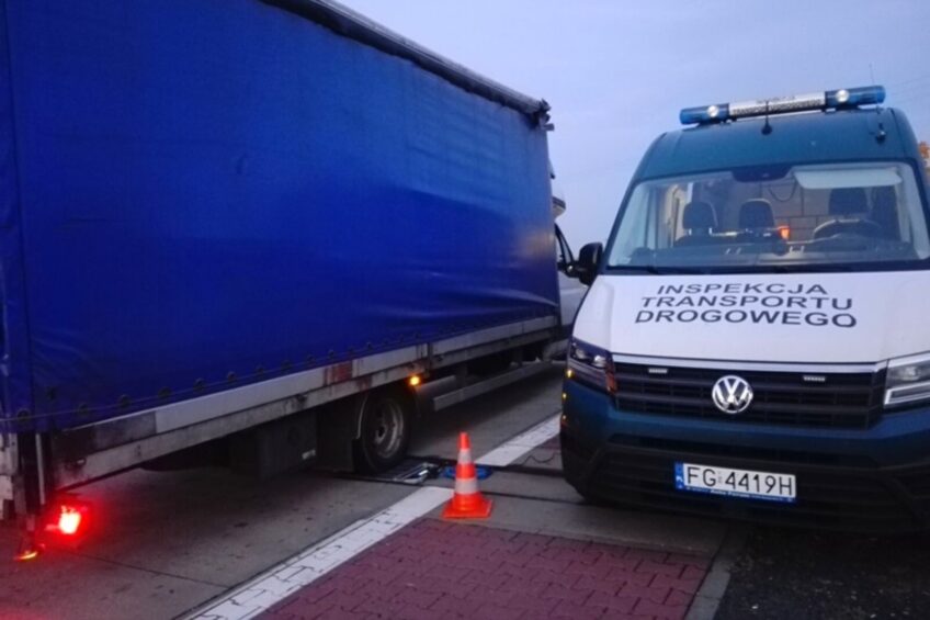 Bus ważył 7300 kg  – auto trafiło na parking strzeżony