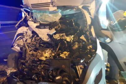 Na A4 pod Opolem Ducato wjechało w naczepę – kierowca zmarł