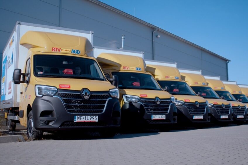 20 Renault Master z zabudową Moto Wektor dla  RTV Euro AGD