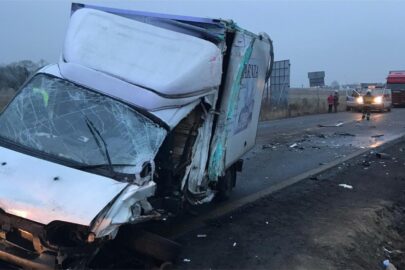Na DK 42 bus wjechał pod DAF-a – kierowca Ducato zmarł