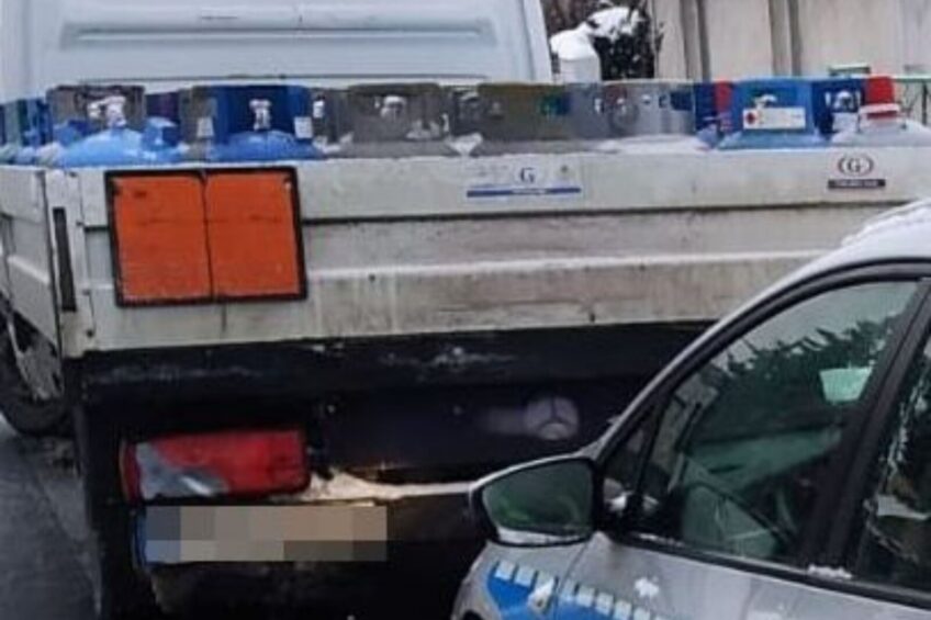 Przewożący Mercedesem Sprinterem ładunek ADR miał 3 promile