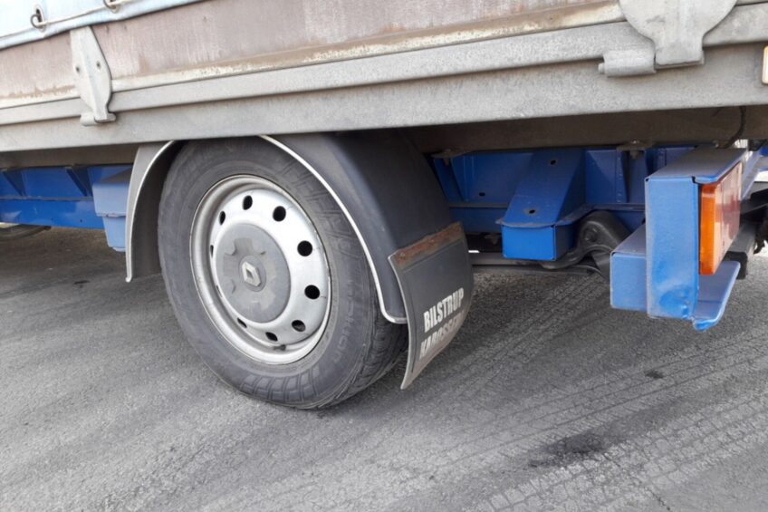 Brygadówka przewożąca rusztowania ważyła 6 ton