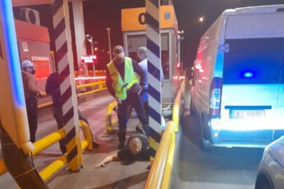 Zatrzymali Fiata Ducato – w środku ponad 800 kg krajanki i narkotyki