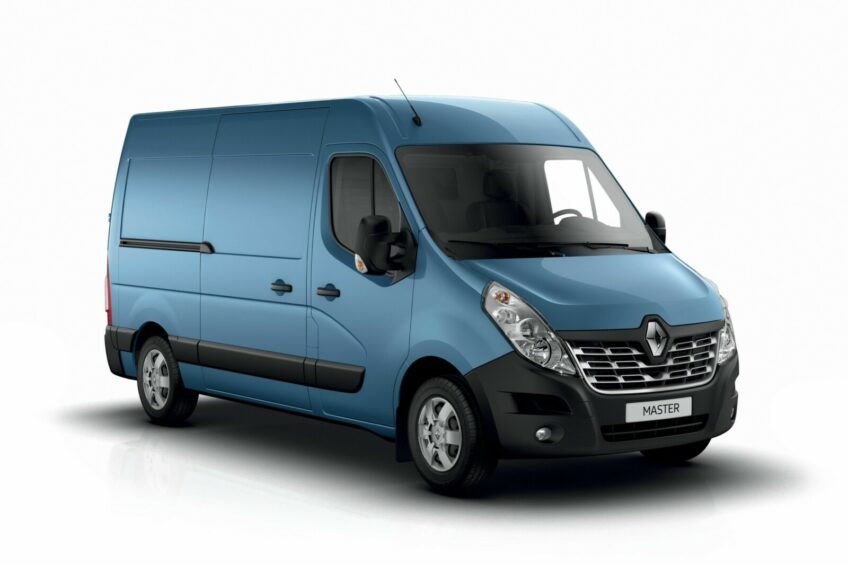 12 841 sztuk Renault Master z roczników 2018-2019 do serwisów