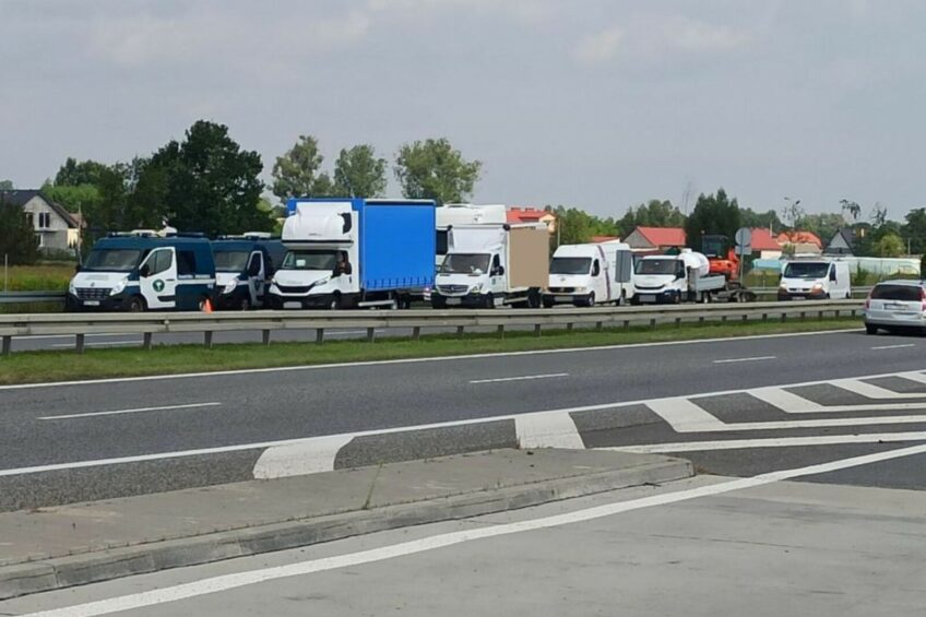 31 przeładowanych busów w jeden dzień. Rekordzista ważył 8350 kg