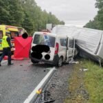 Tragiczny wypadek na DK 10 - zmarł kierowca Opla Movano