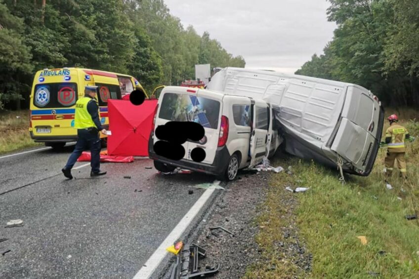 Tragiczny wypadek na DK 10 – zmarł kierowca Opla Movano