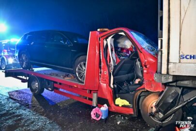 Ducato wjechało w zestaw na czeskiej D8 – nie żyje polski kierowca