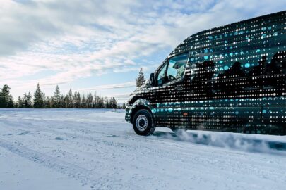 Mercedes eSprinter od 2023 roku z dwukrotnie większym zasięgiem