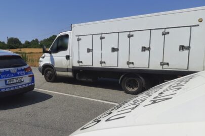 Kierowca mroźni z sądowym zakazem a Iveco Daily bez przeglądu