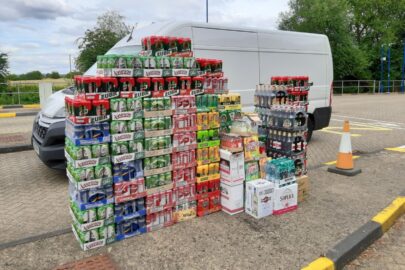 Bus w środku Anglii przeładowany polskim piwem