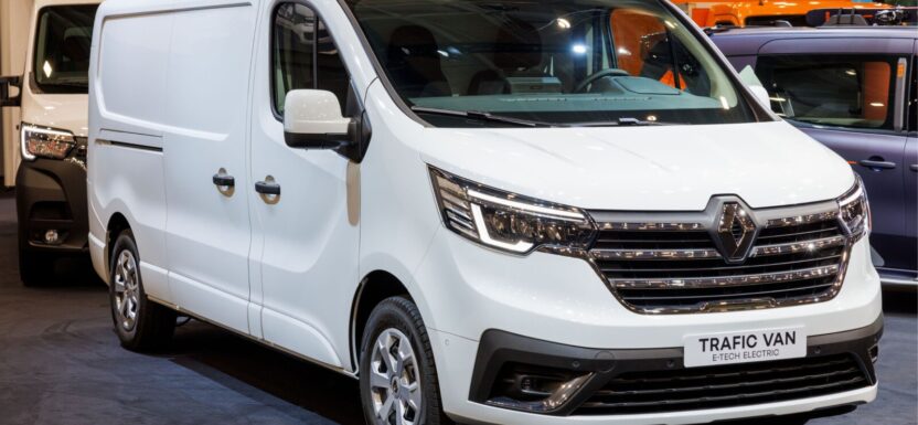 Elektryczne Renault Trafic E-TECH zaprezentowane na IAA 2022