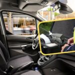 Przewoził vanem 3 dzieci bez fotelików i pasów - dostał 6000 zł mandatu