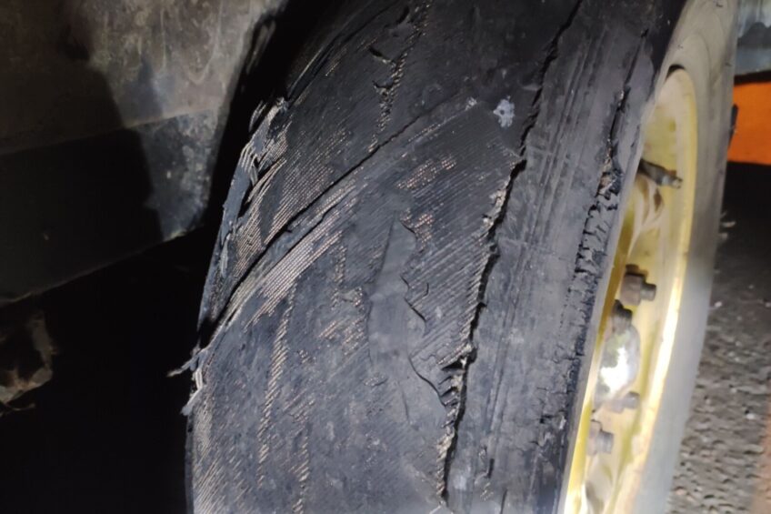 Na druciakach ciągnął przyczepę po S7. Wyhaczyły go „e-TOLL-ki”