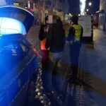 Kierował Renault Trafic i pił piwo - interweniował zwykły policjant po służbie