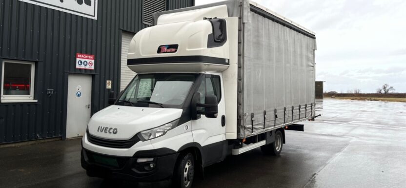 Bus z Polski a za kierownicą Białorusin. Na wadze ponad 6 ton