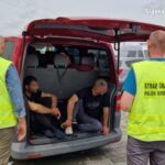 12 migrantów i 2 kurierów w 9-osobowym VW T5