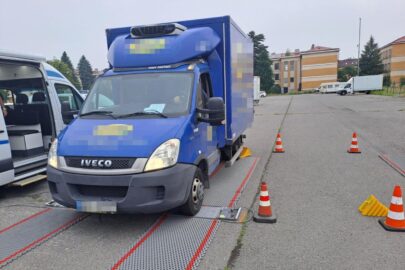 Czeska policja ważyła busy. Na 11 aż 10 wyszło poza DMC