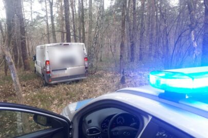 Próbował uciec Boxerem policjantom. Grozi mu do 5 lat