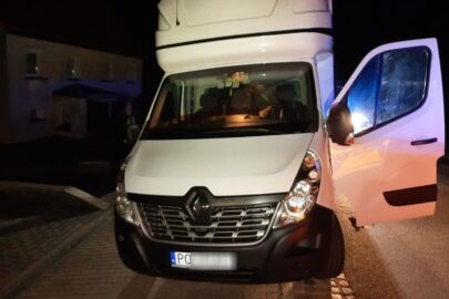 25 uchodźców w ładowni busa. Polski kierowca zatrzymany