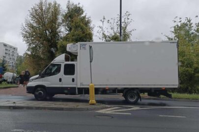 Nietypowa kompletacja – chłodnia na Daily z podwójną kabiną