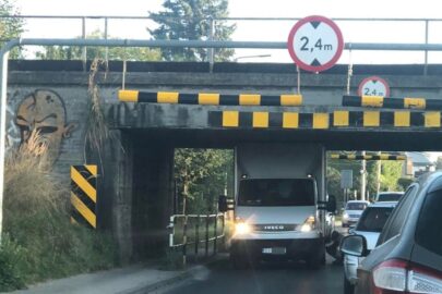 Poniedziałkowe starcie: wiadukt mistrzów kontra Iveco Daily