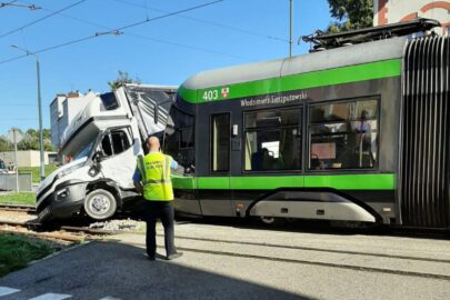 Zderzenie Iveco Daily z tramwajem w Elblągu