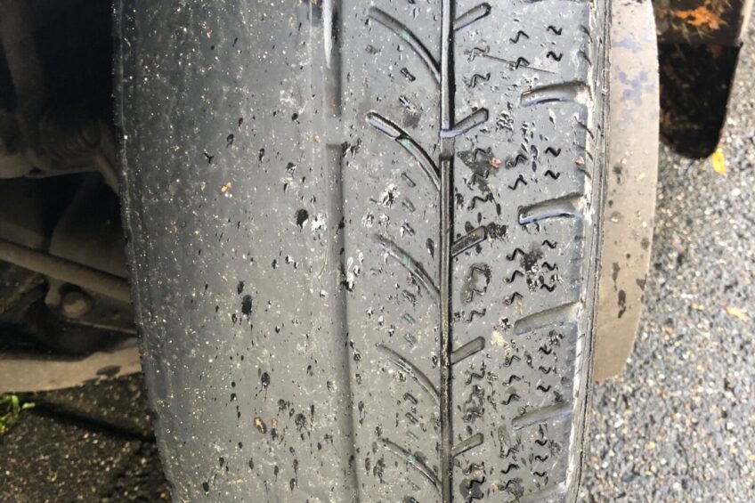 Sprinter na slickach a na wadze 5 ton. Skończyło się deportacją