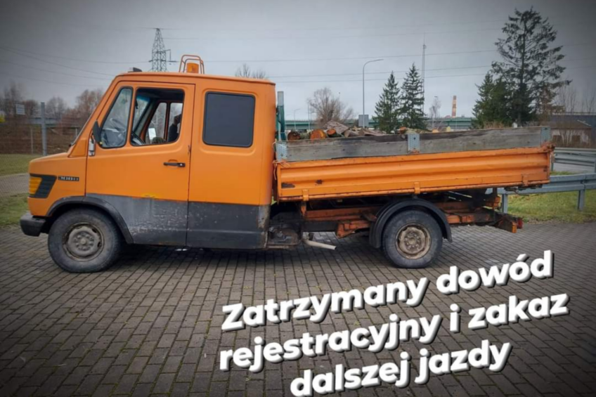 Kaczka Dziwaczka – skrzynia oparła się o kabinę