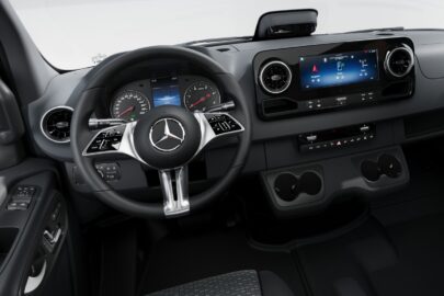 Sprinter 907 i 910 po lifcie. Najwięcej nowości w eSprinterze