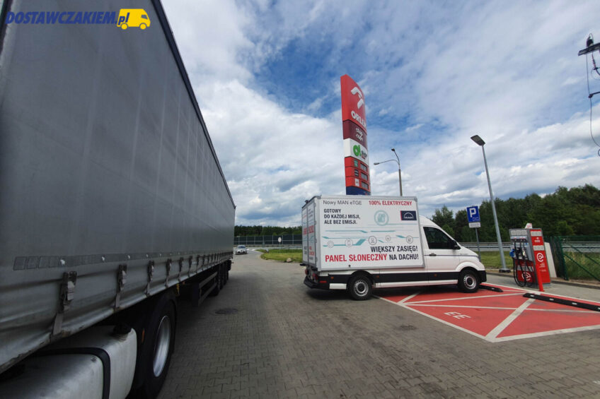 2 miliardy na ładowarki przy trasach i w centrach logistycznych