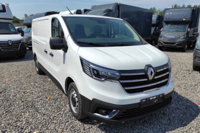 Porównanie: Renault Trafic 2024 vs Mercedes Vito 2024