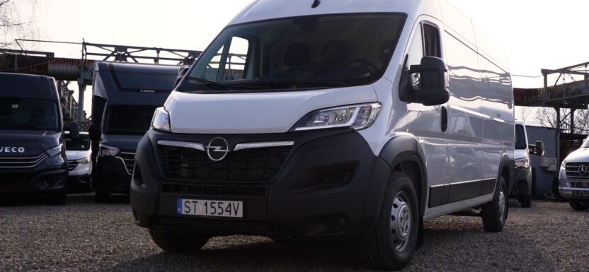 Innowacyjne systemy zarządzania flotą w samochodach Stellantisa