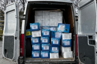 Niesprawny furgon bez agregatu a w ładowni mrożonki