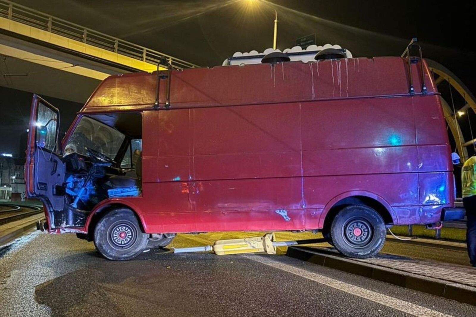 Ukradł klasycznego food trucka - grożą mu lata za kratami