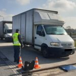 Zważyli kilkadziesiąt busów na S8 i DK 45. Każdy był przeciążony