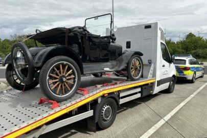 Masowe kontrole w Niemczech i polska autolaweta z Fordem T