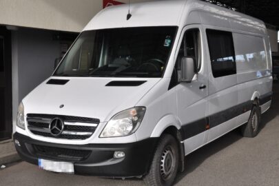 Sprinter 906 z problematyczną skrzynią. Trop prowadzi do Włoch