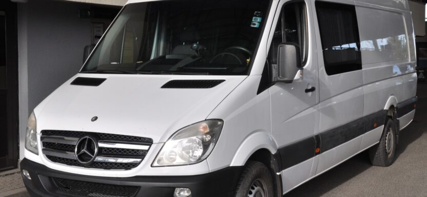 Sprinter 906 z problematyczną skrzynią. Trop prowadzi do Włoch